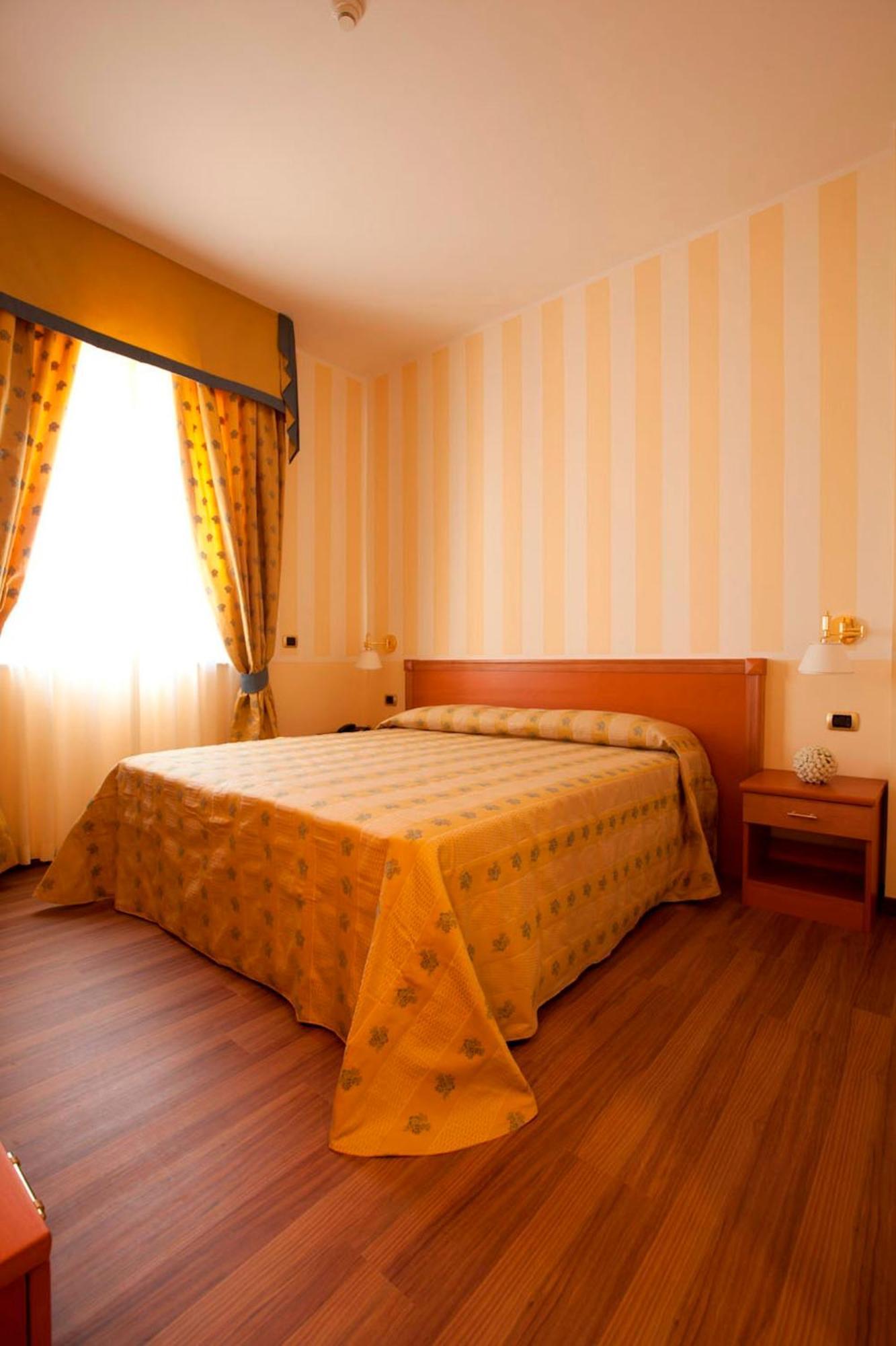 Mariotto Park Hotel Elizabeth מראה חיצוני תמונה